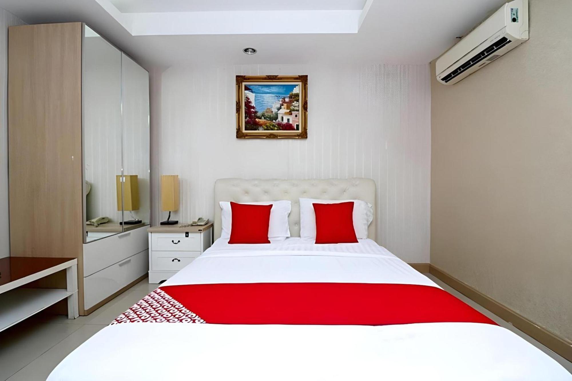Diamond Residence Silom Bangkok Exteriör bild