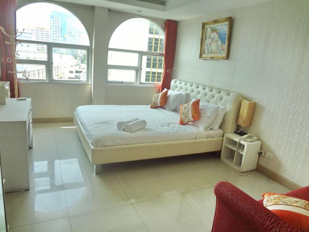 Diamond Residence Silom Bangkok Exteriör bild